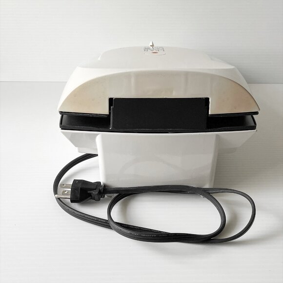 George Foreman Lean Mean Fat Grilling Machine Extra Family Size GR26VT White - Picture 6 of 8